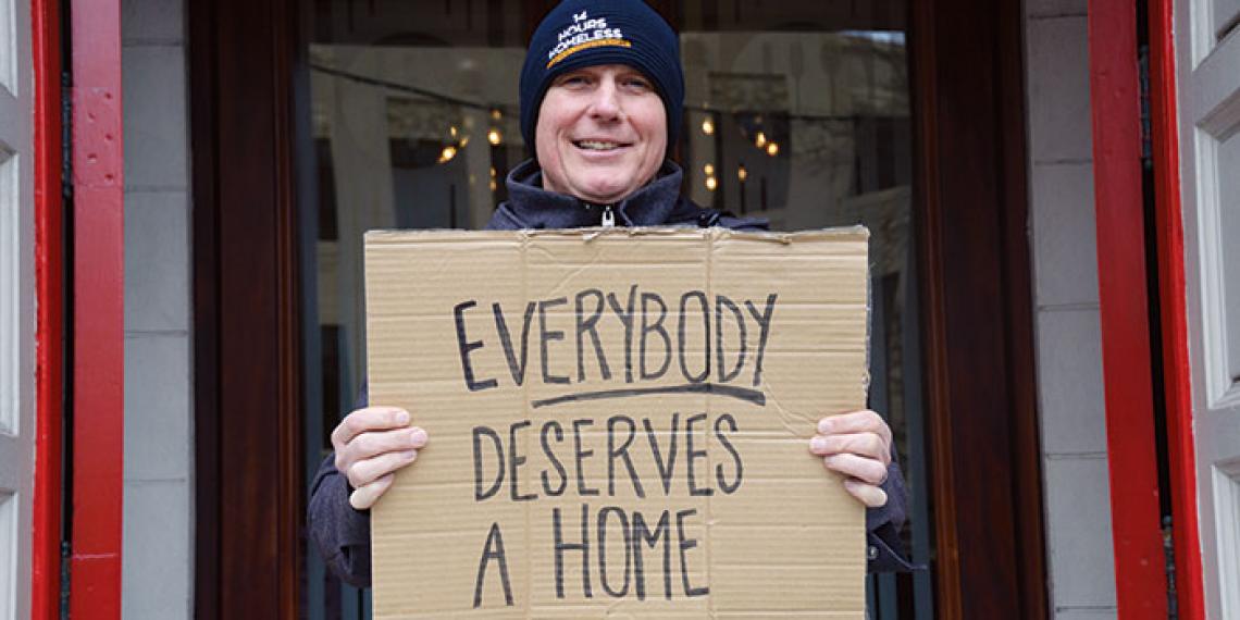 Steve Logan supports 14 Hours Homeless